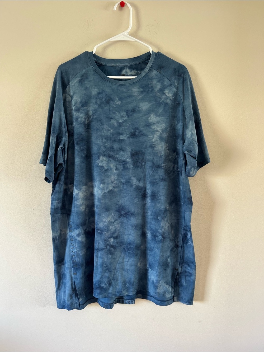 Men’s Lulu Blue Tie-Dye Short Sleeve Men's Shirt